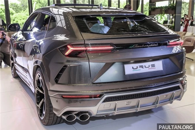 lamborghini urus ra mat tai dong nam a gia 255 000 usd