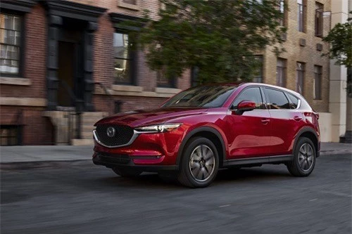 Mazda CX-5 2018 dẫn đầu phân khúc CUV trong tháng 10/2018