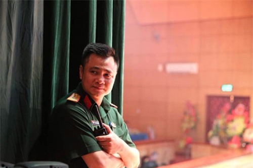 Danh hài Tự Long tiết lộ bất ngờ về vụ bán thuốc viêm đại tràng