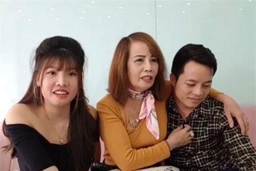 ‘Thị Nở tái sinh' lên tiếng về hành động gây 'sốc' của cô dâu 62 tuổi