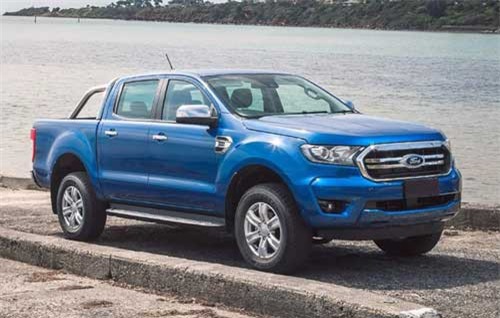 Ford Ranger bản 2 cầu số tự động tầm trung đầu tiên về Việt Nam, giá 779 triệu đồng