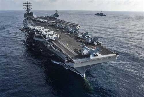Hai tàu sân bay Mỹ tập trận ở biển Đông