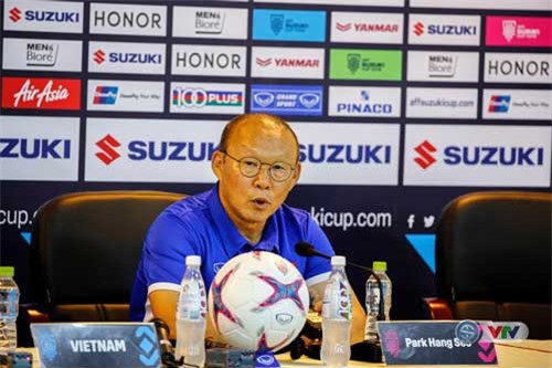 AFF Cup 2018: HLV Park Hang Seo quyết giành chiến thắng trước Malaysia cùng tuyển Việt Nam