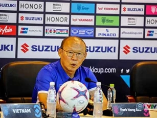 AFF Cup 2018: HLV Park Hang Seo quyết giành chiến thắng trước Malaysia cùng tuyển Việt Nam