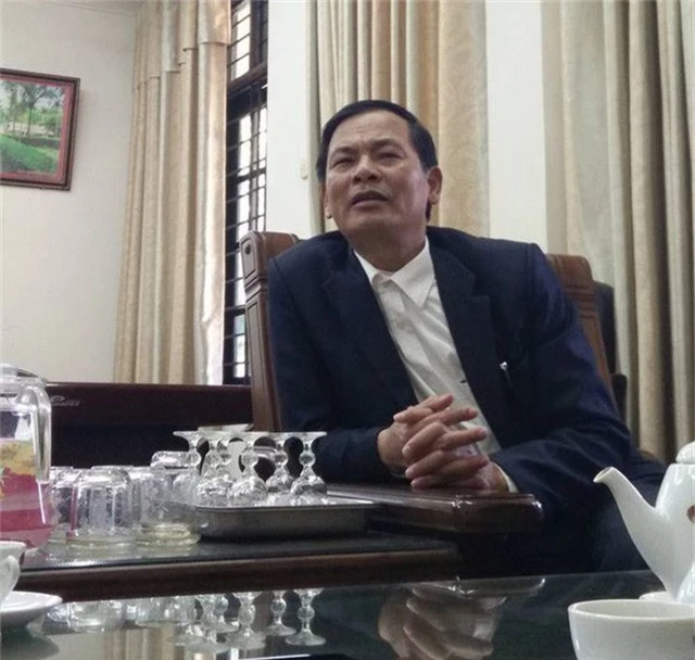 Ông Lê Văn Ngữ, nguyên là Chủ tịch UBND xã Đông Lĩnh vừa bị bắt tạm giam để điều tra việc lập hồ sơ khống.