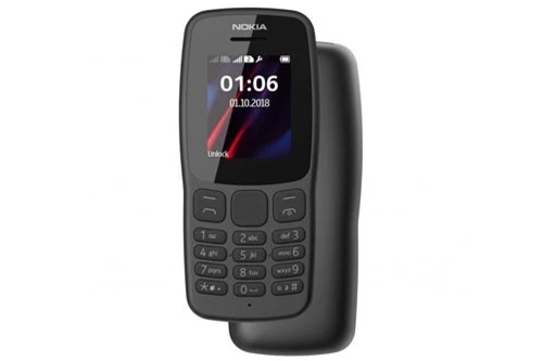 Nokia 106 2018 sở hữu thiết kế bầu bĩnh với vỏ ngoài được làm từ nhựa polycarbonate. Nắp lưng có thể tháo rời để thay SIM, pin. Model này có kích thước 111,2x49,5x14,4 mm, trọng lượng 70,2 g.