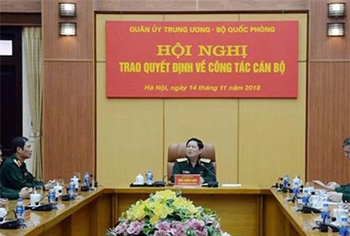 Đại tướng Ngô Xuân Lịch chủ trì hội nghị.