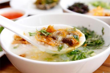 Hướng dẫn nấu cháo sò huyết thơm ngon bổ sưỡng, dùng ngày se lạnh