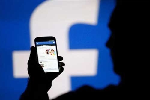 Facebook bỏ lơ quyền lợi người dùng Việt Nam