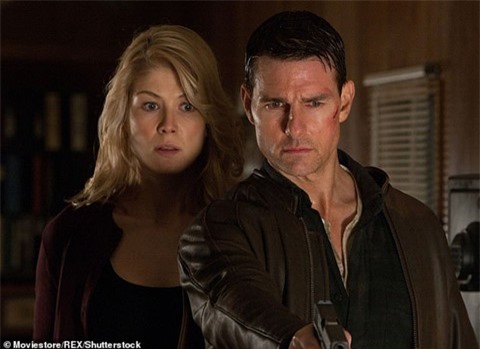 Tom Cruise bị sa thải vì chiều cao khiêm tốn