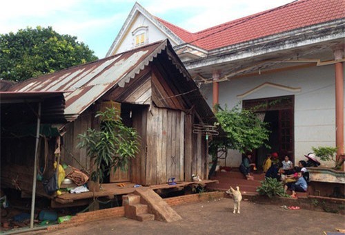 Nhà ở quê và nơi ở hiện tại của Hoa hậu H'Hen Niê khác một trời một vực