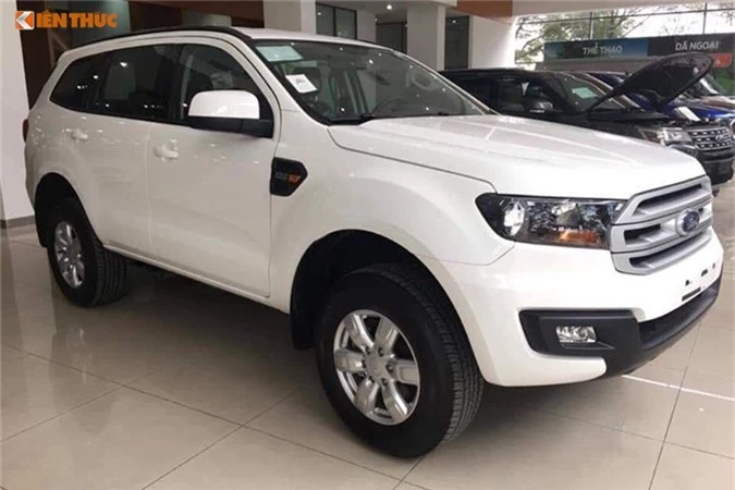 Chi tiet xe Ford Everest 2018 re nhat chi 999 trieu dong