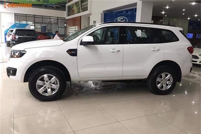 Chi tiet xe Ford Everest 2018 re nhat chi 999 trieu dong-Hinh-2