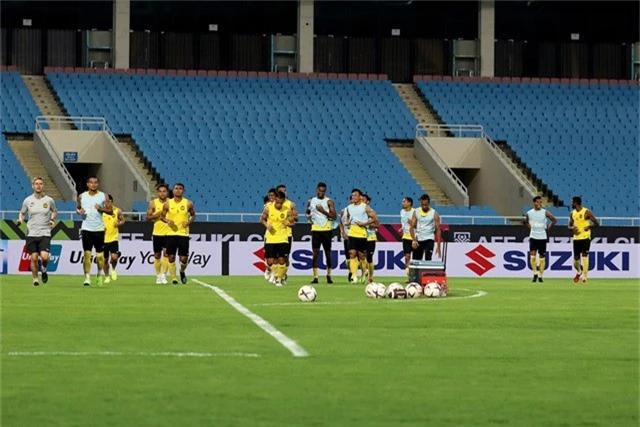  Đội tuyển Malaysia đã có buổi tập đầu tiên ở sân Mỹ Đình - Ảnh: Gia Hưng 