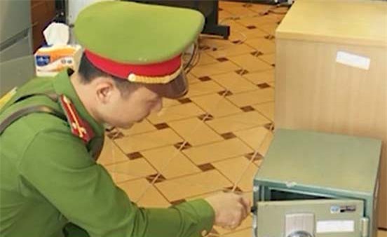 Clip: Đã tìm ra đối tượng đột nhập trường học, cuỗm mất hàng trăm triệu đồng