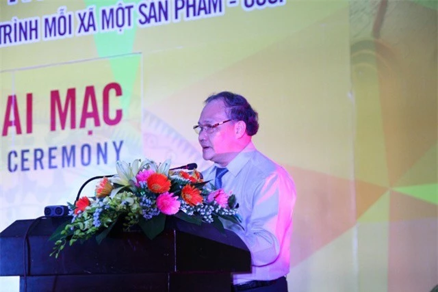 Thứ trưởng Bộ Nông nghiệp & PTNT Hoàng Văn Thắng phát biểu khai mạc Hội chợ