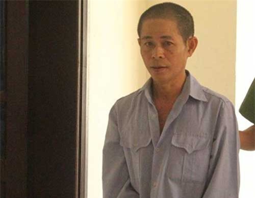 Hà Tĩnh: Dùng lưỡi lê đâm chết em rể vì cho rằng hỗn láo