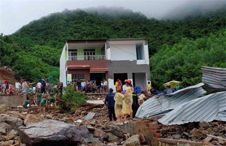 Học sinh TP. Nha Trang nghỉ học để tránh lũ