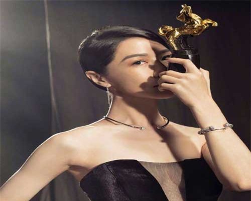 Hậu Kim Mã 2018, Khưu Trạch lên tiếng về cú trượt Ảnh Đế lẫn chuyện Vu Chính chỉ trích