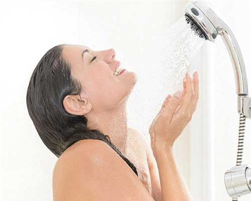 Tắm nước nóng giúp hạ lượng đường huyết