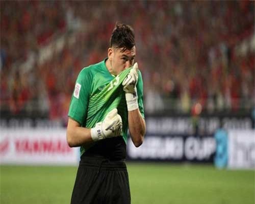 Tuyển Việt Nam: 10 năm lại xuất hiện "người nhện"?