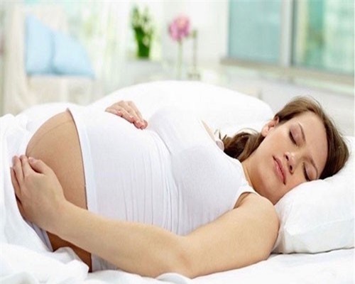 Phụ nữ mang thai cần tránh làm những điều này trước khi ngủ