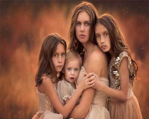 Tình yêu của bà mẹ 11 con qua những bức ảnh tuyệt phẩm