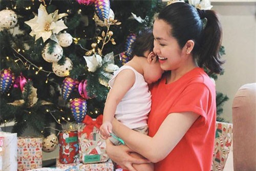 Tăng Thanh Hà hài hước khi “bật mí” cuộc sống mẹ bỉm sữa bên 2 con thơ