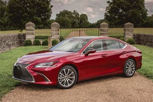 Lexus ES 300h 2019.