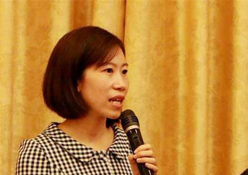 Giáo viên phải bán hàng online, xuất khẩu lao động vì lương thấp