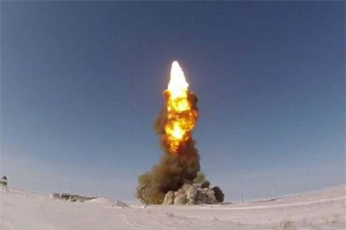 Clip: Tên lửa đánh chặn PRS-1M diệt mục tiêu nhanh như chớp