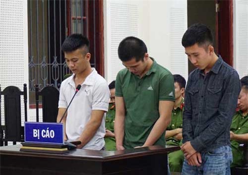 Vác súng đi giải quyết mâu thuẫn cho học sinh lớp 11