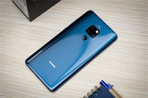 Huawei Mate 20 "đánh bại" mọi đối thủ smartphone về thời lượng pin