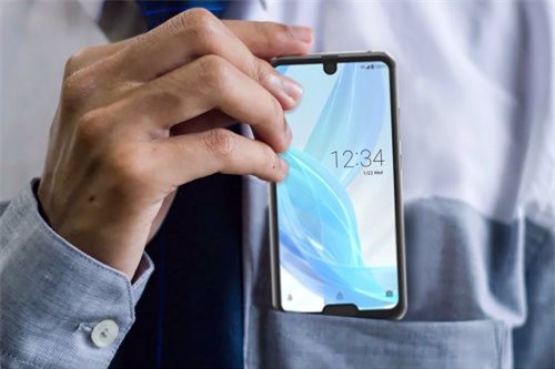 Sharp Aquos R2 Compact: Chiếc smartphone sở hữu hai thiết kế 'hot' hiện nay