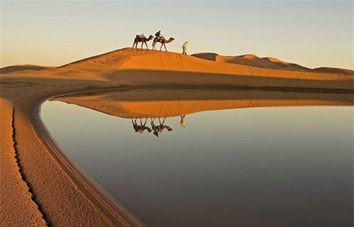 Rong ruổi khám phá những sa mạc kỳ vĩ nhất thế giới