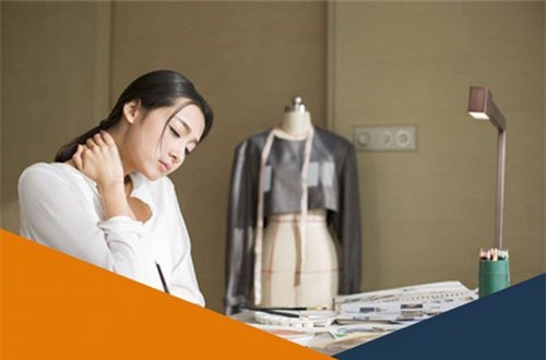 Ngồi làm việc cả ngày khiến các nữ nhân viên văn phòng có nguy cơ cao mắc phải 5 căn bệnh dưới đây