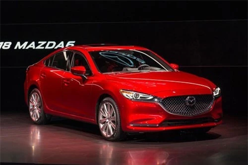 6. Mazda 6 2018 (giá khởi điểm: 23.000 USD, điểm an toàn: 8,5/10).