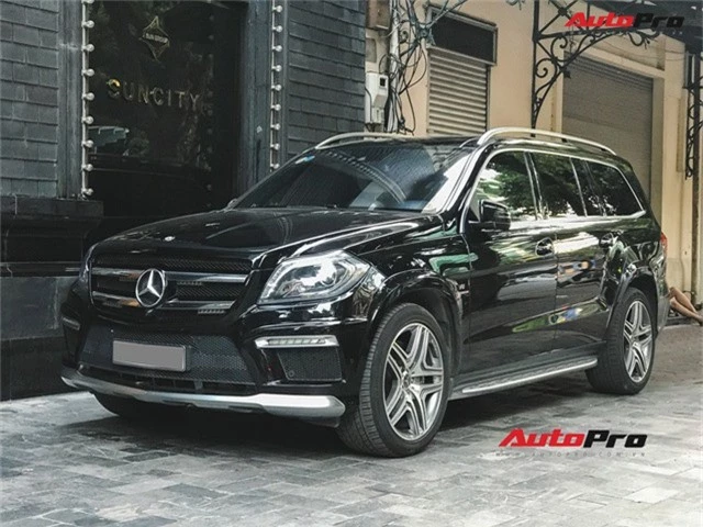 Bắt gặp SUV Mercedes-AMG GL63 duy nhất đang lăn bánh tại Hà Thành - Ảnh 1.