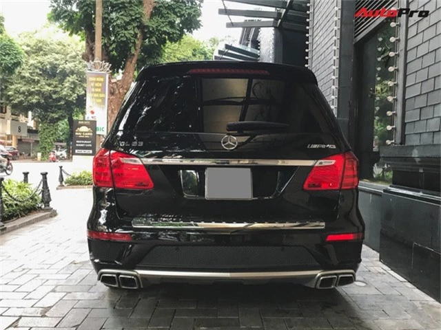 Bắt gặp SUV Mercedes-AMG GL63 duy nhất đang lăn bánh tại Hà Thành - Ảnh 10.