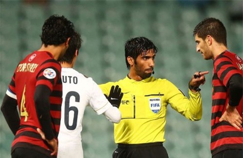 Trọng tài trận lịch sử của bóng đá Việt Nam bắt chính trận Myanmar vs Việt Nam