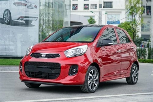 5. Kia (doanh số: 2.154.452 chiếc).