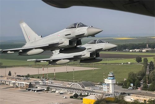 Báo Đức tin rằng chiến đấu cơ đắt nhất lịch sử 'bất lực' trước S-400