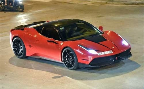 Siêu xe Ferrari 458 Italia độ hầm hố xuất hiện tại Hà Nội. Chiếc Ferrari 458 Italia độ Bodykit của thương hiệu Misha độc nhất Việt Nam được một đại gia Hà Nội mua lại và đã ra biển trắng Thủ Đô. (CHI TIẾT)