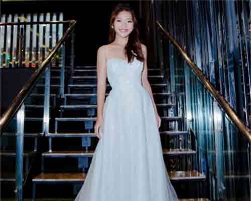 Năm 2018, Khả Ngân là mỹ nhân cưới chồng nhiều nhất showbiz Việt