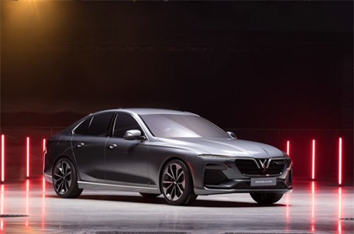 Giá lăn bánh xe sedan VinFast Lux A 2.0