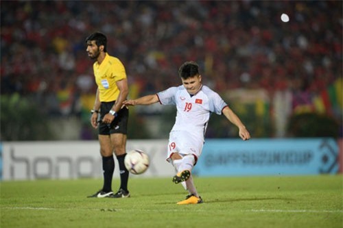 FOX Sports chấm Quang Hải xuất sắc nhất trận Myanmar vs Việt Nam