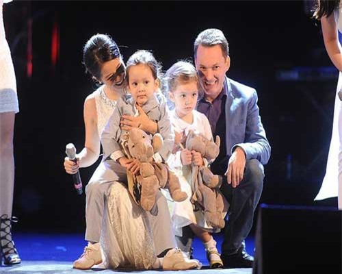 Bị chỉ trích 'vì người thứ 3 mà tan vỡ hôn nhân', chồng cũ Diva Hồng Nhung đích thân lên tiếng