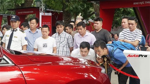 Chưa rõ chất lượng nhưng người Việt vẫn chốt hơn 2.000 đơn đặt mua xe VinFast chỉ trong 2 ngày giới thiệu