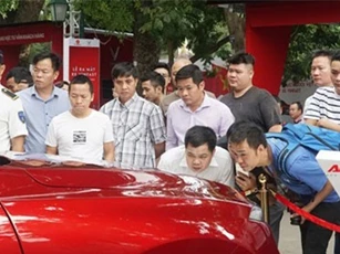 Chưa rõ chất lượng nhưng người Việt vẫn chốt hơn 2.000 đơn đặt mua xe VinFast chỉ trong 2 ngày giới thiệu