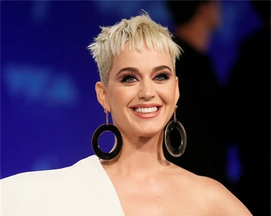 Katy Perry đánh bại Taylor Swift và Rihanna về thu nhập - Ảnh 1.